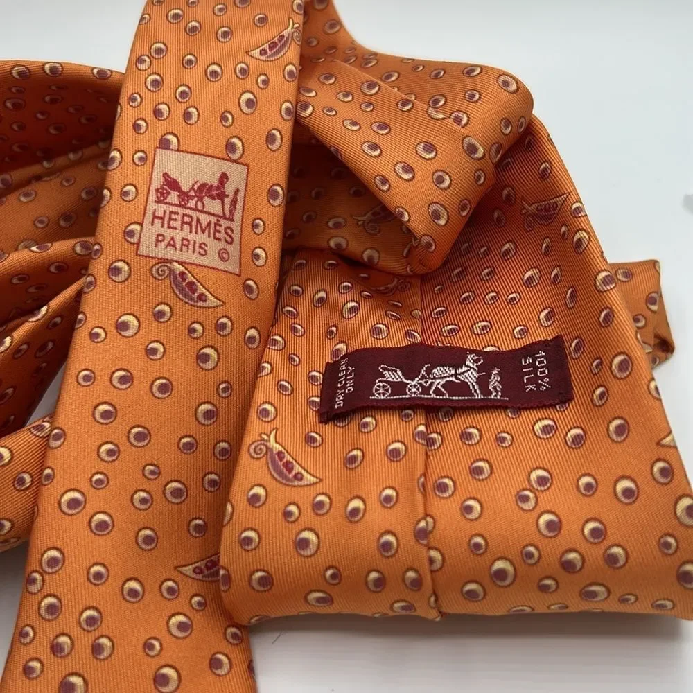Hermes Peapod 100% silk tie